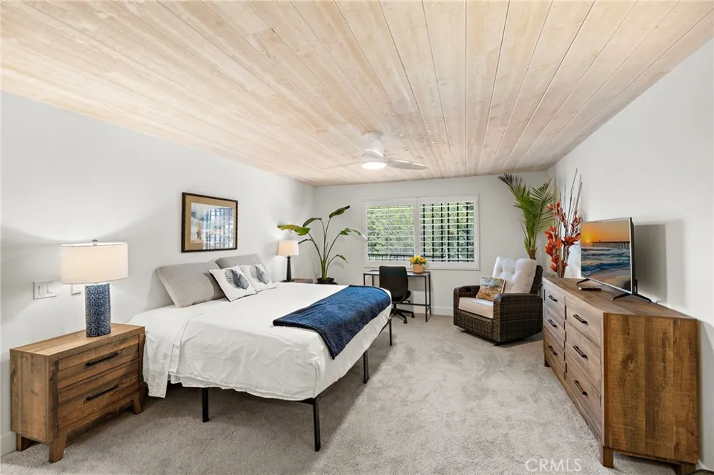 320 Encino Lane #2 San Clemente, CA 92672