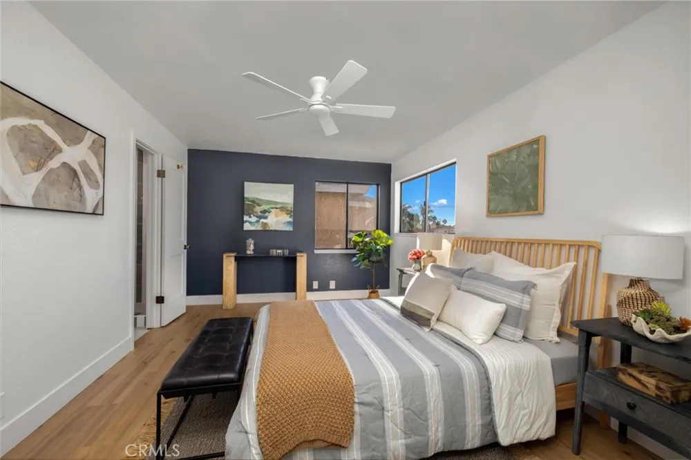 987 Modjeska Costa Mesa, CA 92627