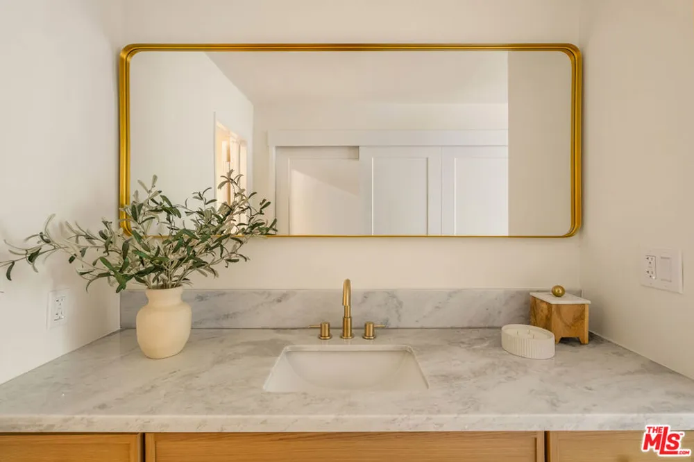 848 Kings Road #208 West Hollywood, CA 90069