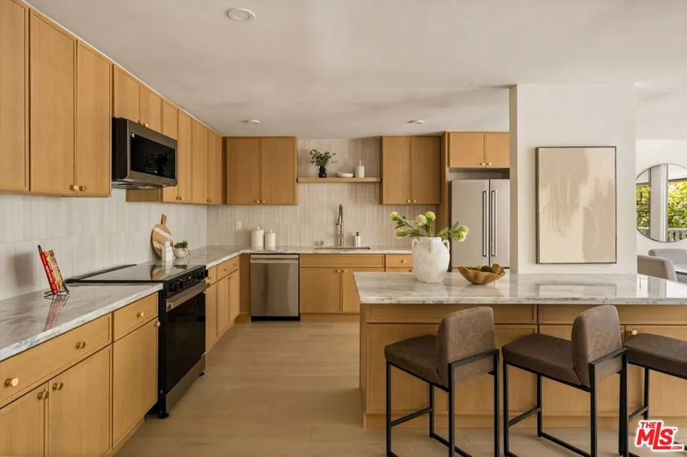 848 Kings Road #208 West Hollywood, CA 90069