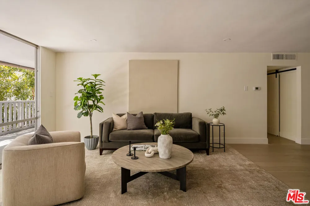 848 Kings Road #208 West Hollywood, CA 90069