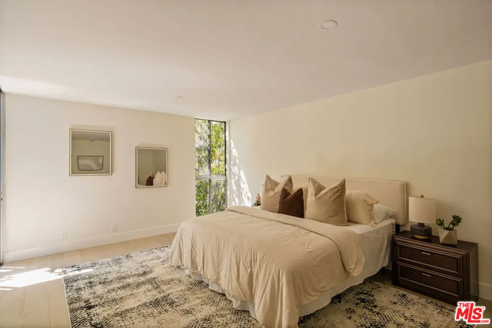 848 Kings Road #208 West Hollywood, CA 90069