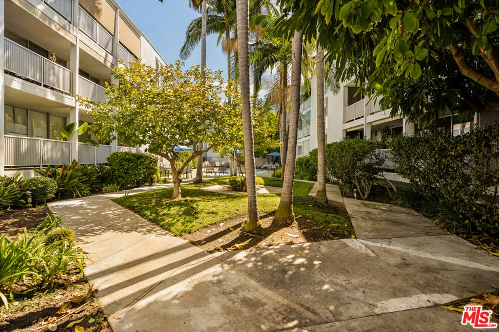 848 Kings Road #208 West Hollywood, CA 90069