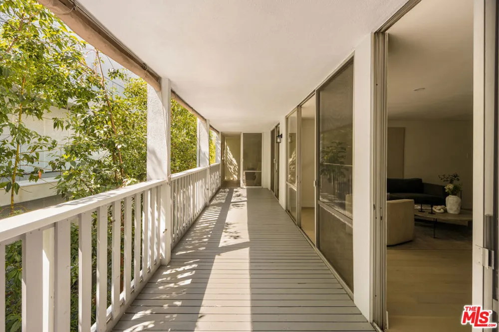 848 Kings Road #208 West Hollywood, CA 90069