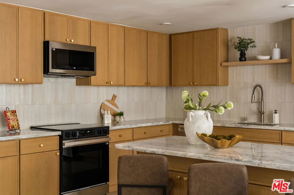 848 Kings Road #208 West Hollywood, CA 90069
