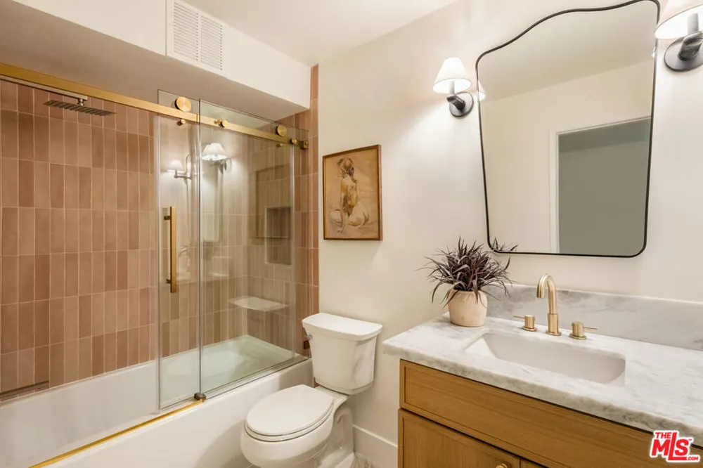848 Kings Road #208 West Hollywood, CA 90069
