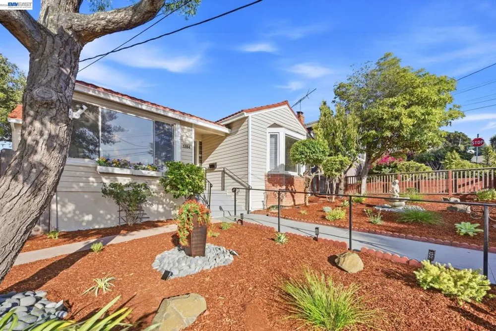 1384 Graff Avenue San Leandro, CA 94577