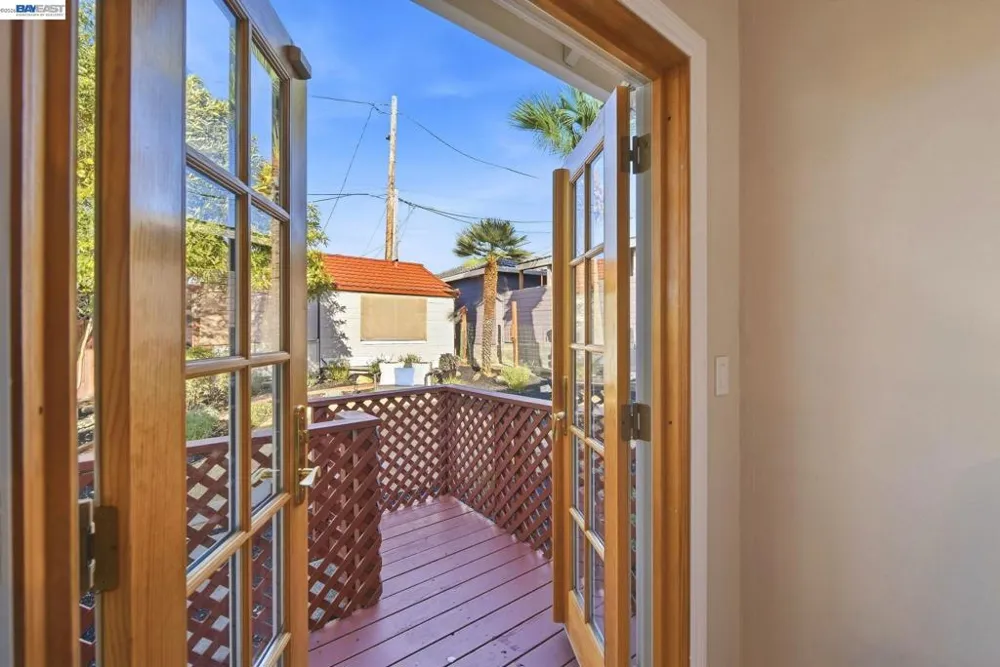 1384 Graff Avenue San Leandro, CA 94577
