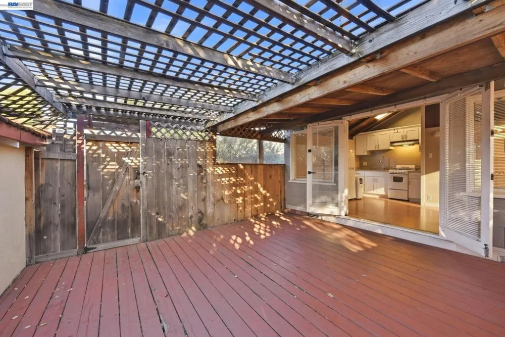 1384 Graff Avenue San Leandro, CA 94577