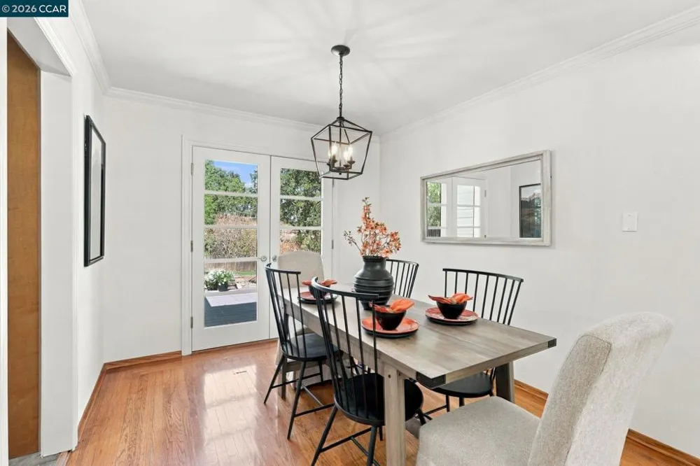 140 Lucinda Ln Pleasant Hill, CA 94523