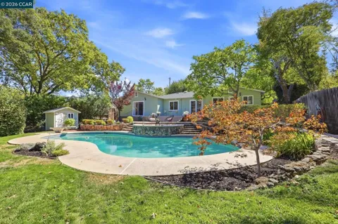 140 Lucinda Ln
