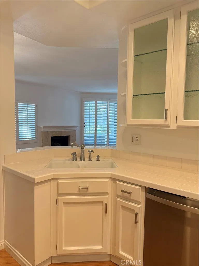 224 Hartford Newport Beach, CA 92660