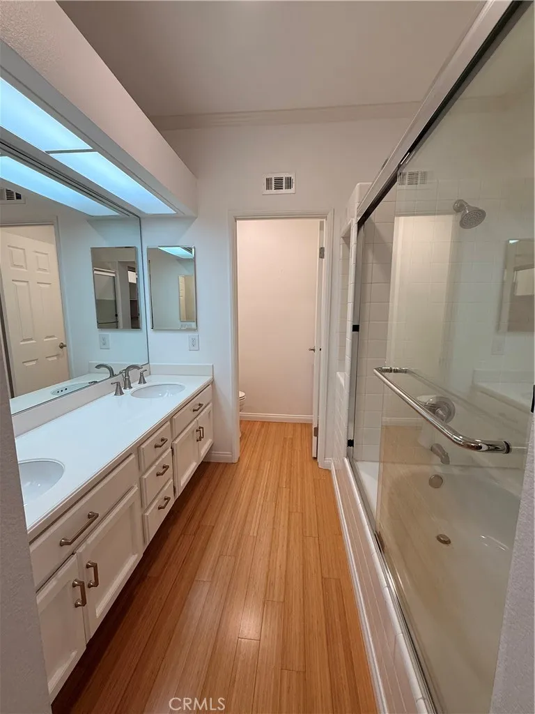 224 Hartford Newport Beach, CA 92660