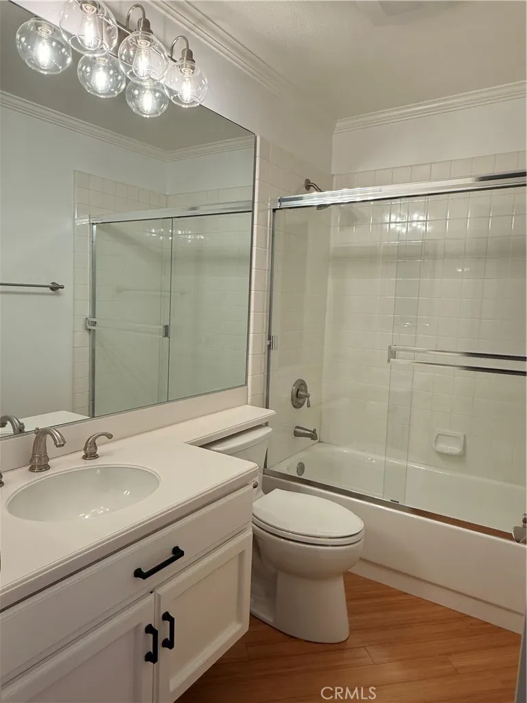224 Hartford Newport Beach, CA 92660