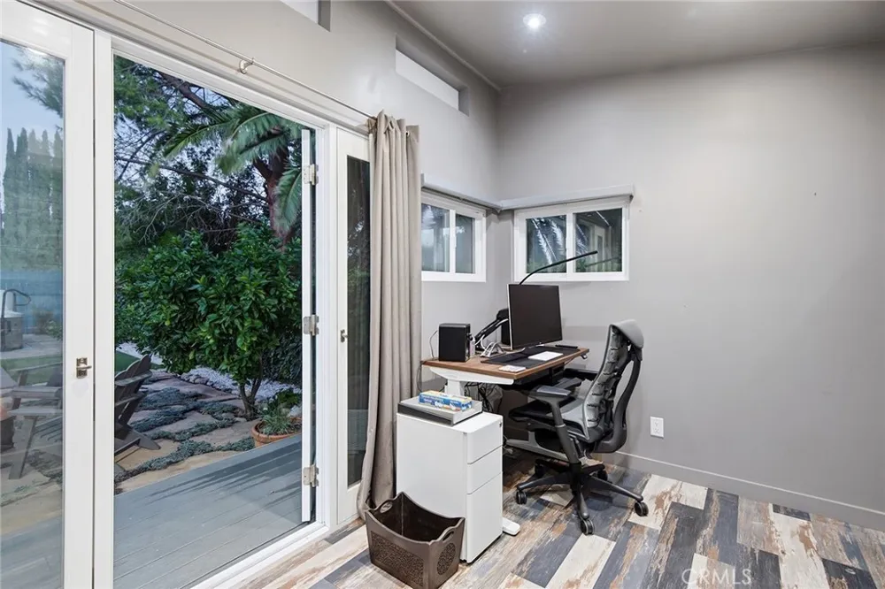 6416 Pinion Street Oak Park, CA 91377