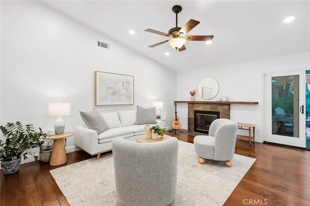 6416 Pinion Street Oak Park, CA 91377