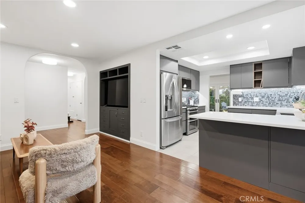 6416 Pinion Street Oak Park, CA 91377