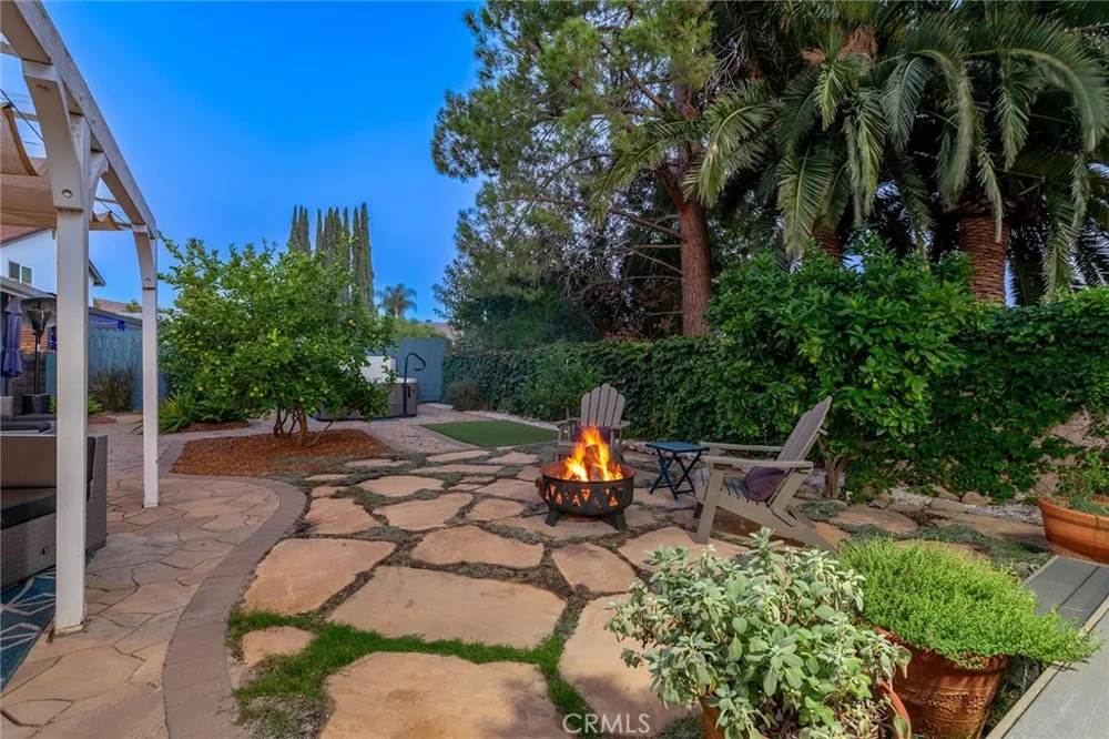 6416 Pinion Street Oak Park, CA 91377