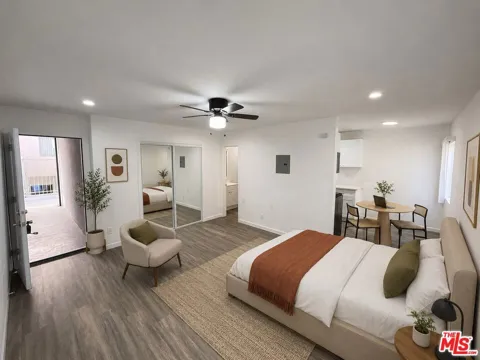 1170 Crenshaw Boulevard