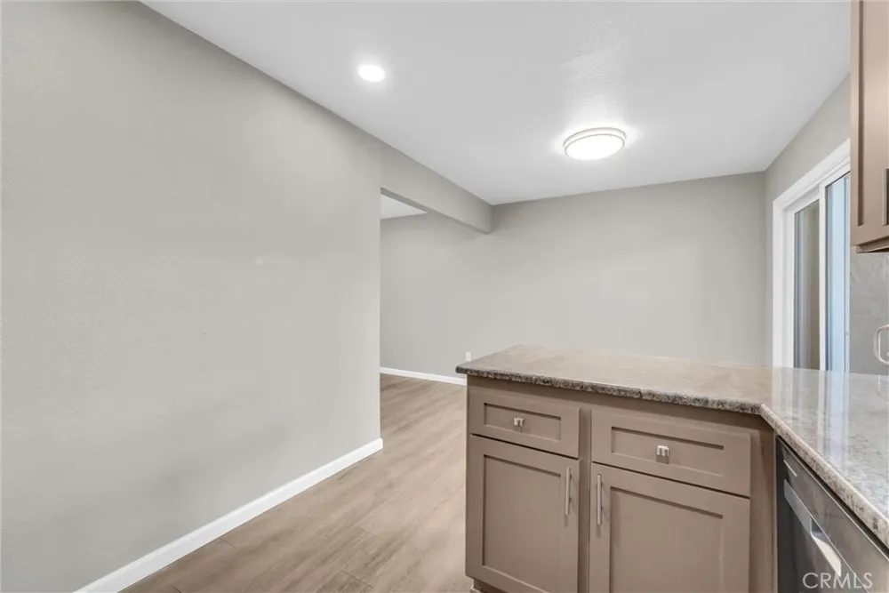 10472 Chapman Garden Grove, CA 92840