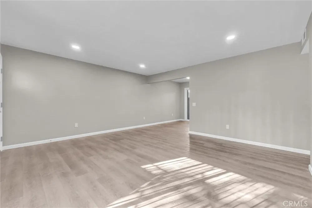 10472 Chapman Garden Grove, CA 92840
