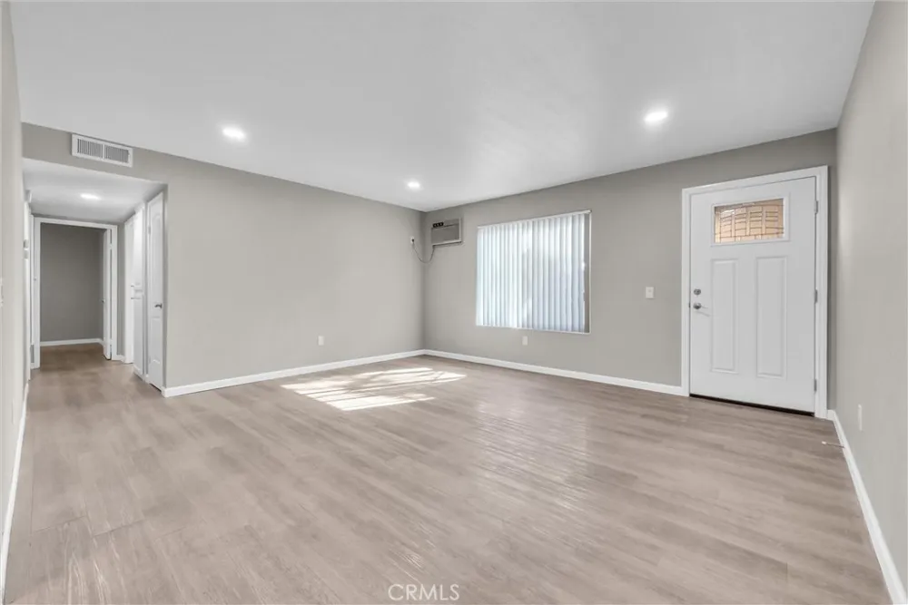 10472 Chapman Garden Grove, CA 92840