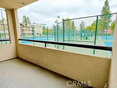 5520 Owensmouth Avenue #115 Woodland Hills, CA 91367