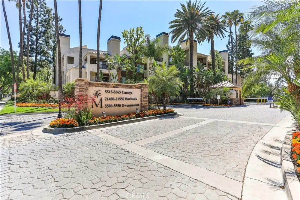 5520 Owensmouth Avenue #115 Woodland Hills, CA 91367