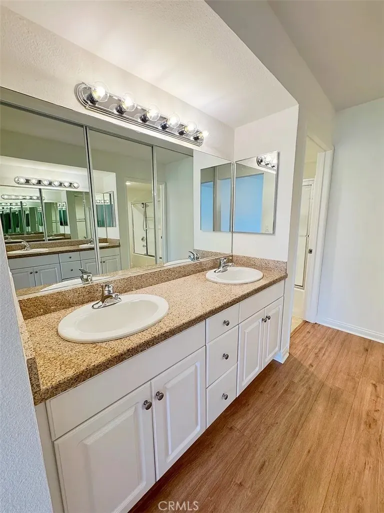 5520 Owensmouth Avenue #115 Woodland Hills, CA 91367