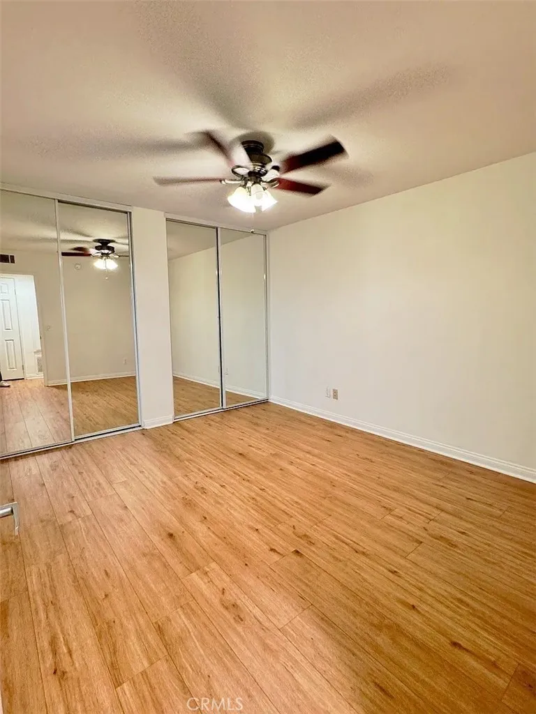 5520 Owensmouth Avenue #115 Woodland Hills, CA 91367