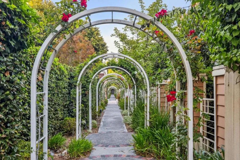 444 San Antonio Road #2D Palo Alto, CA 94306