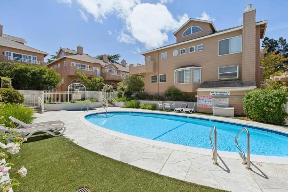444 San Antonio Road #2D Palo Alto, CA 94306