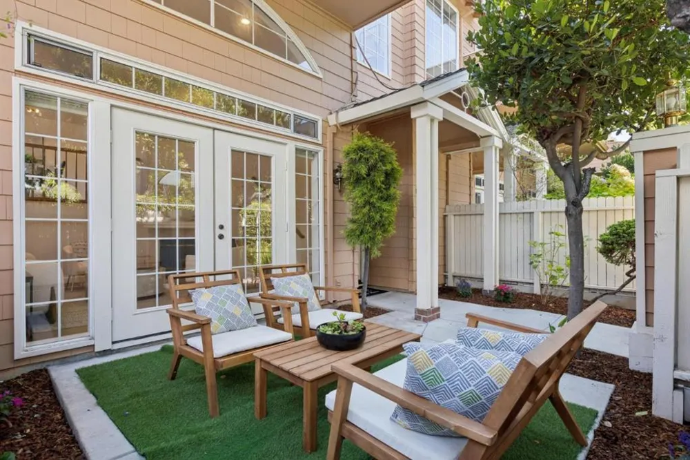 444 San Antonio Road #2D Palo Alto, CA 94306
