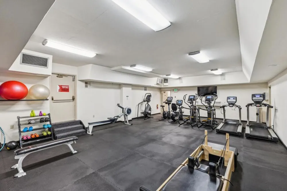 2101 Shoreline Drive #228 Alameda, CA 94501