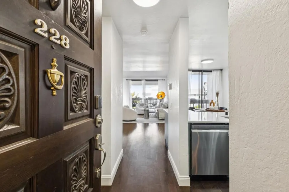 2101 Shoreline Drive #228 Alameda, CA 94501