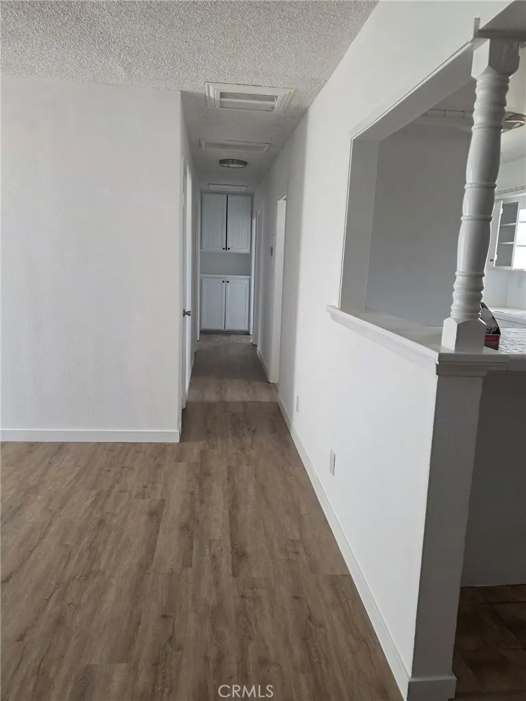 40655 11th W Palmdale, CA 93551