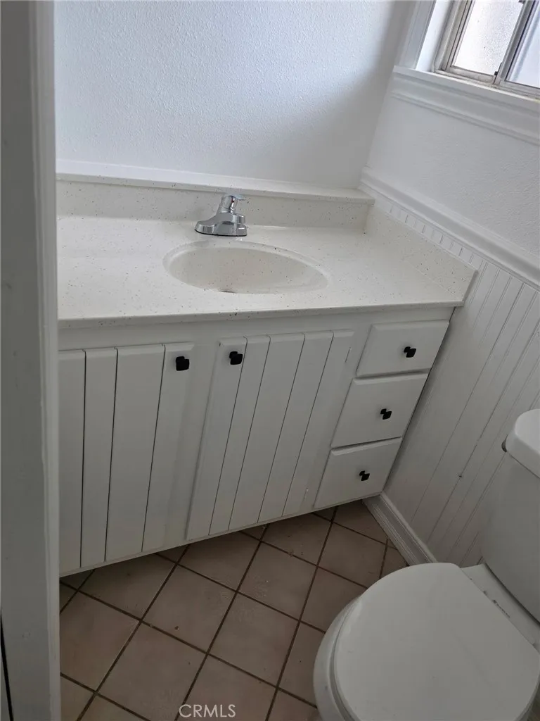 40655 11th W Palmdale, CA 93551