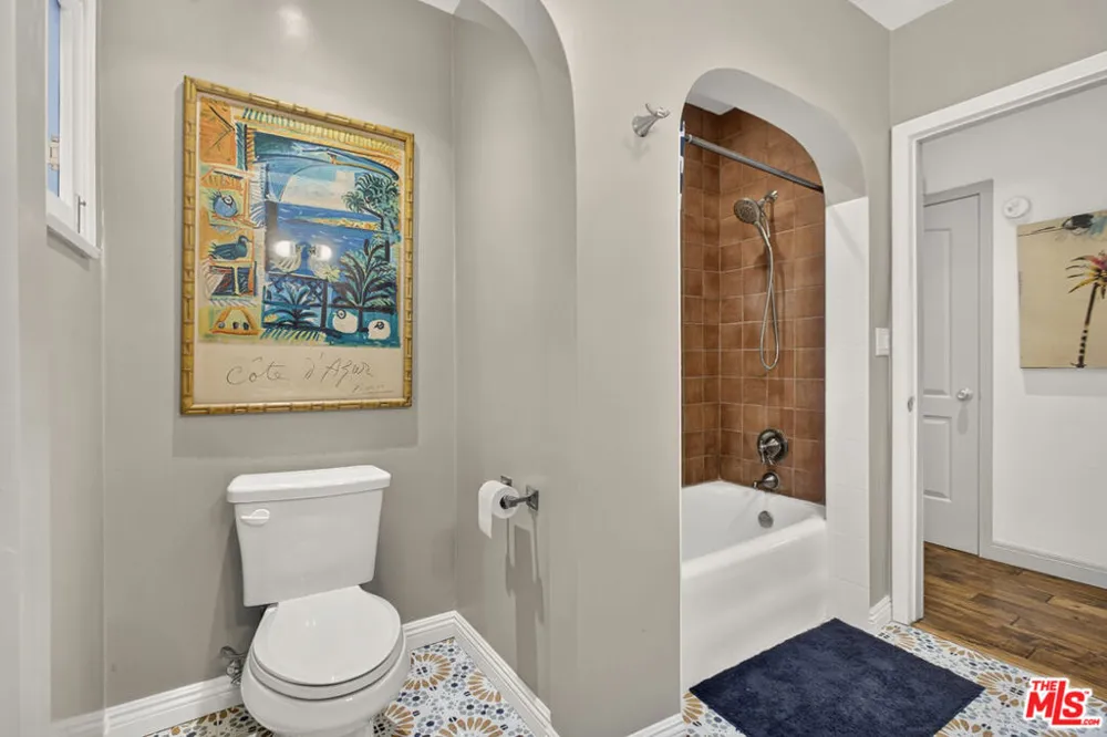9002 Norma Place West Hollywood, CA 90069