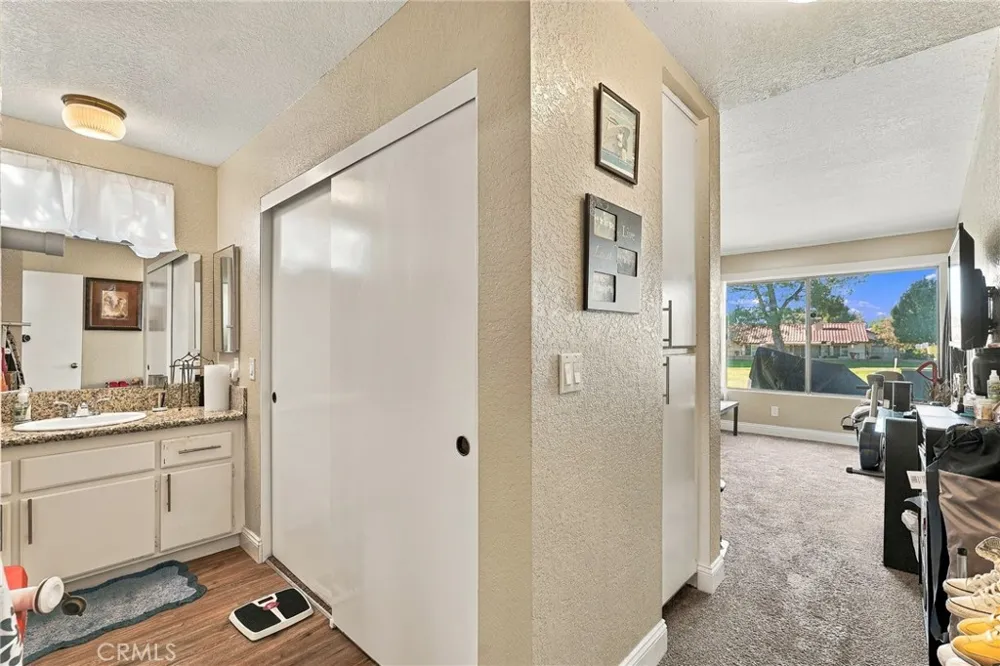 2518 Beech Tree Hemet, CA 92545
