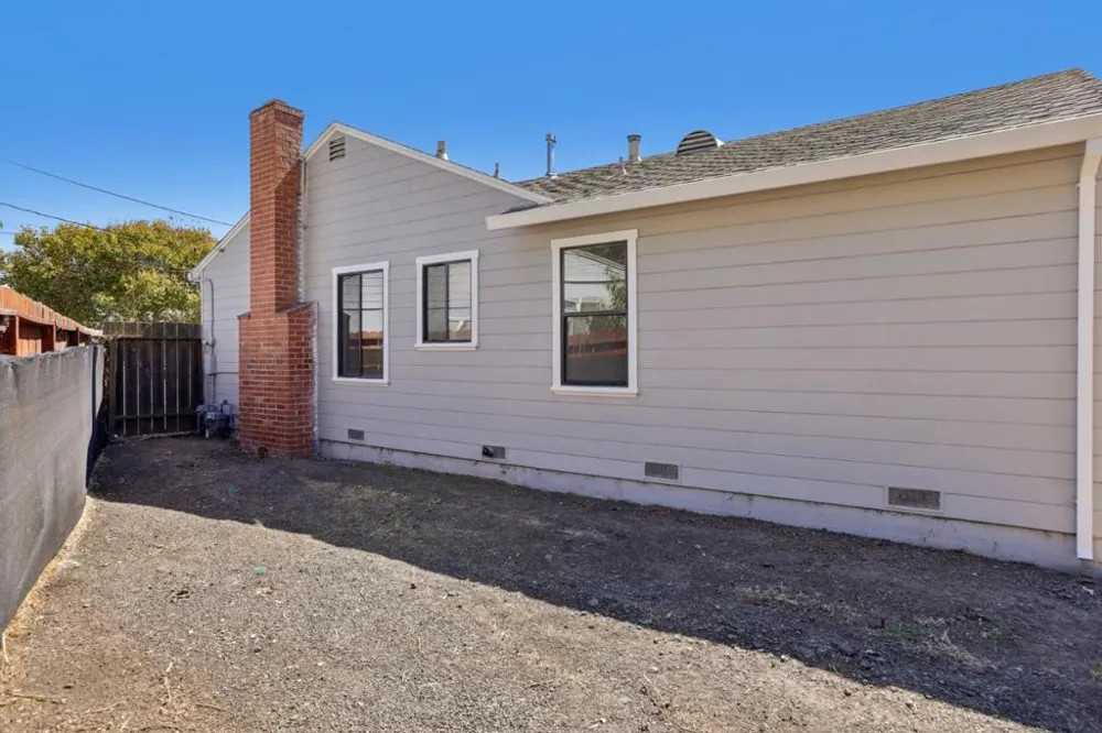 22801 Kiwanis Street Hayward, CA 94541