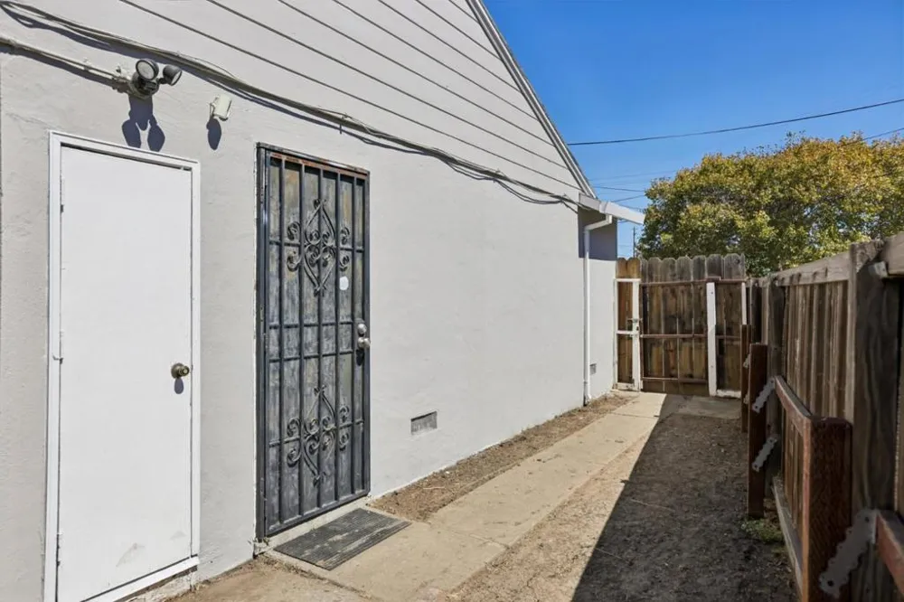 22801 Kiwanis Street Hayward, CA 94541