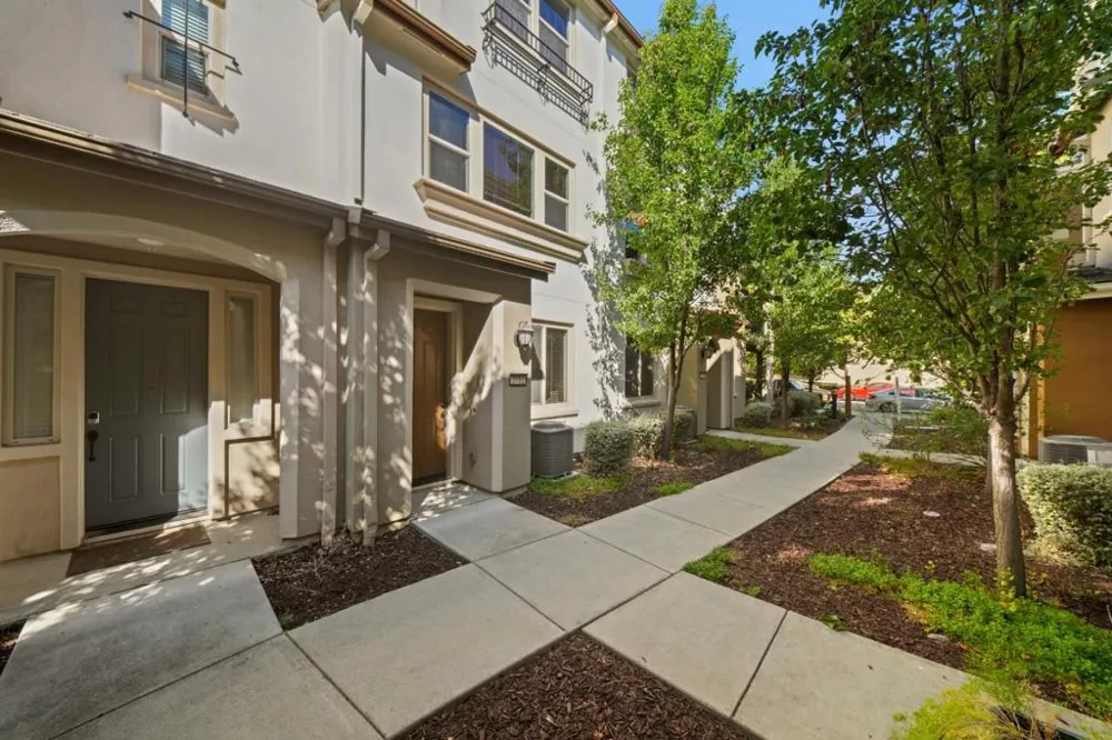 2712 Ferrara Circle San Jose, CA 95111