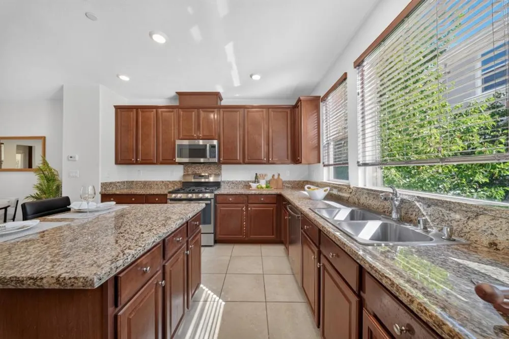 2712 Ferrara Circle San Jose, CA 95111