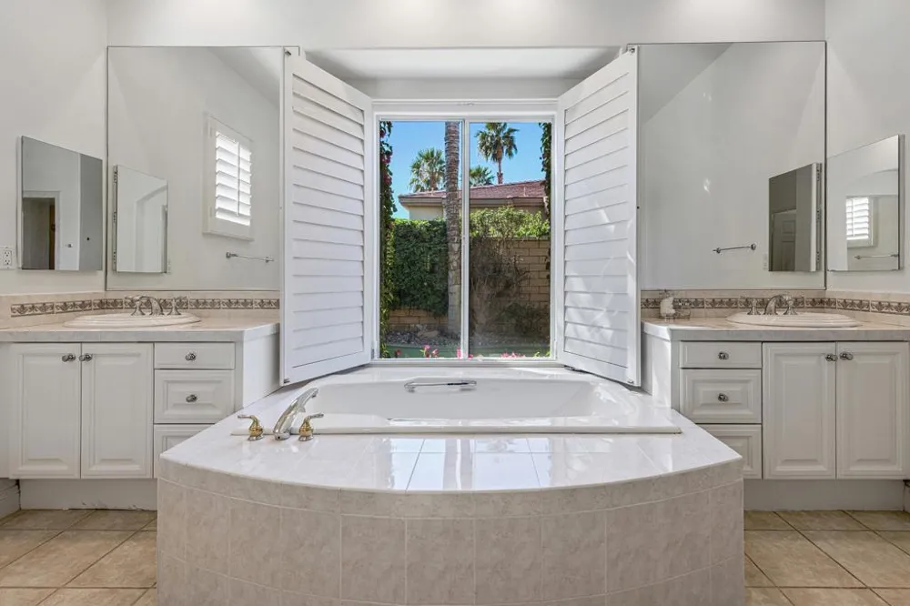 77 Clavel Court Palm Desert, CA 92260