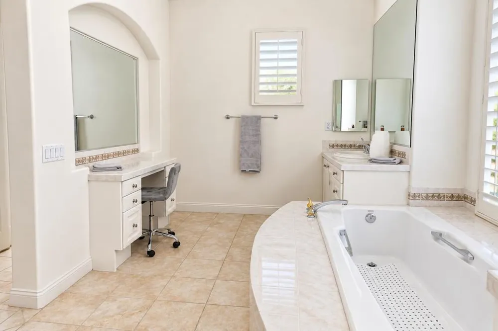 77 Clavel Court Palm Desert, CA 92260
