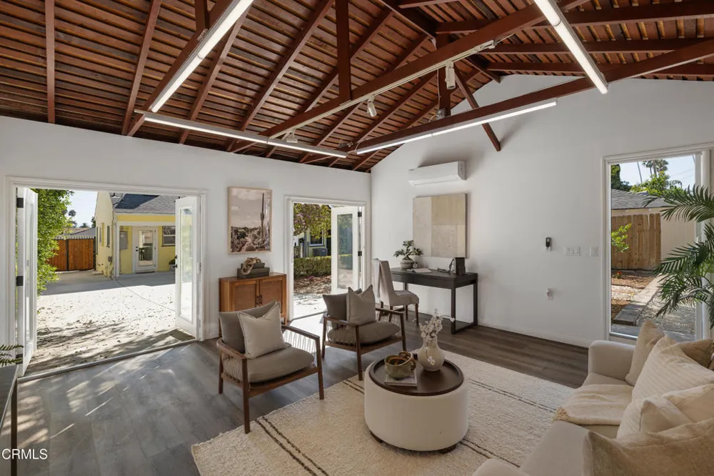 781 Morada Place Altadena, CA 91001