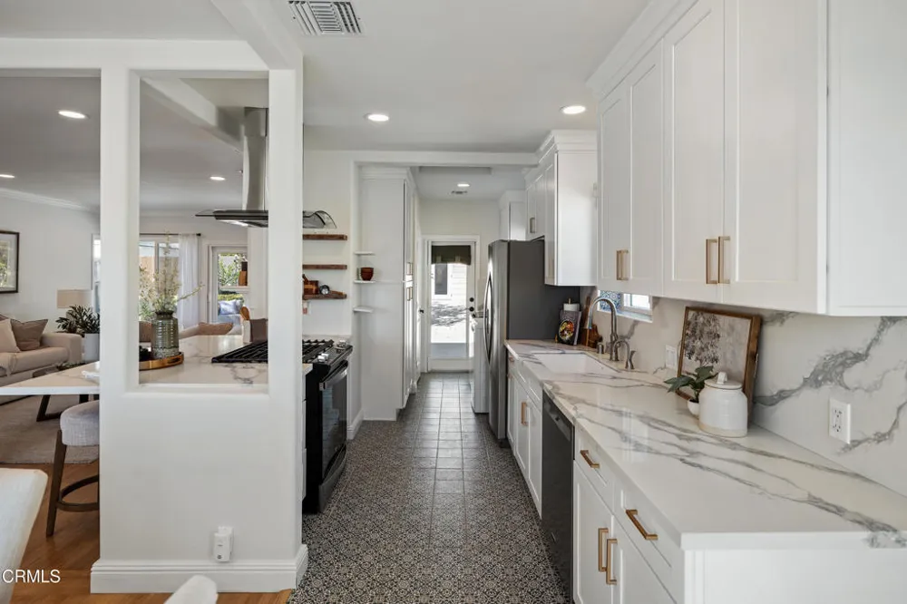 781 Morada Place Altadena, CA 91001