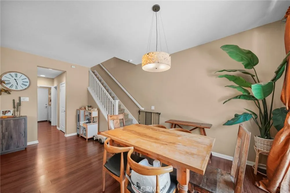 28360 Mirabelle Saugus, CA 91350