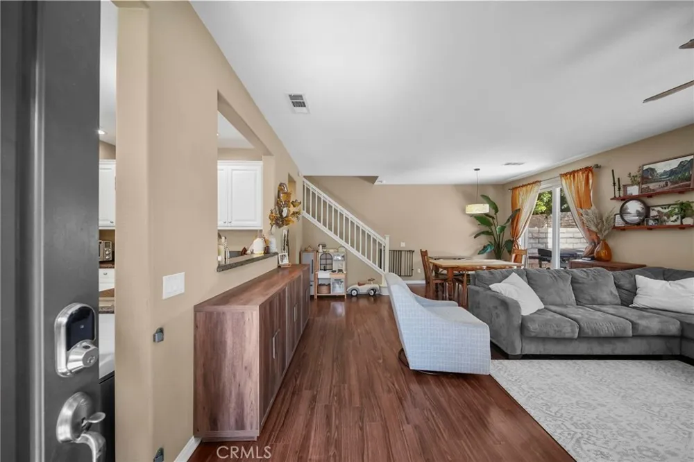 28360 Mirabelle Saugus, CA 91350