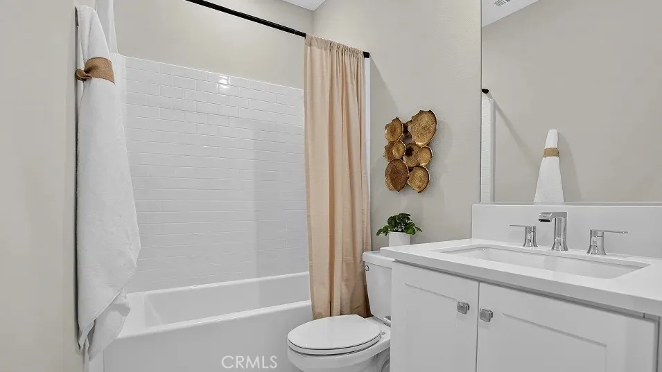 28869 Pineridge Lane Canyon Country, CA 91387
